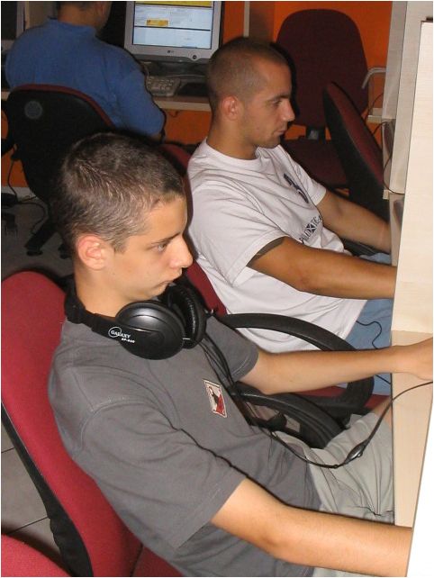 482 X 642